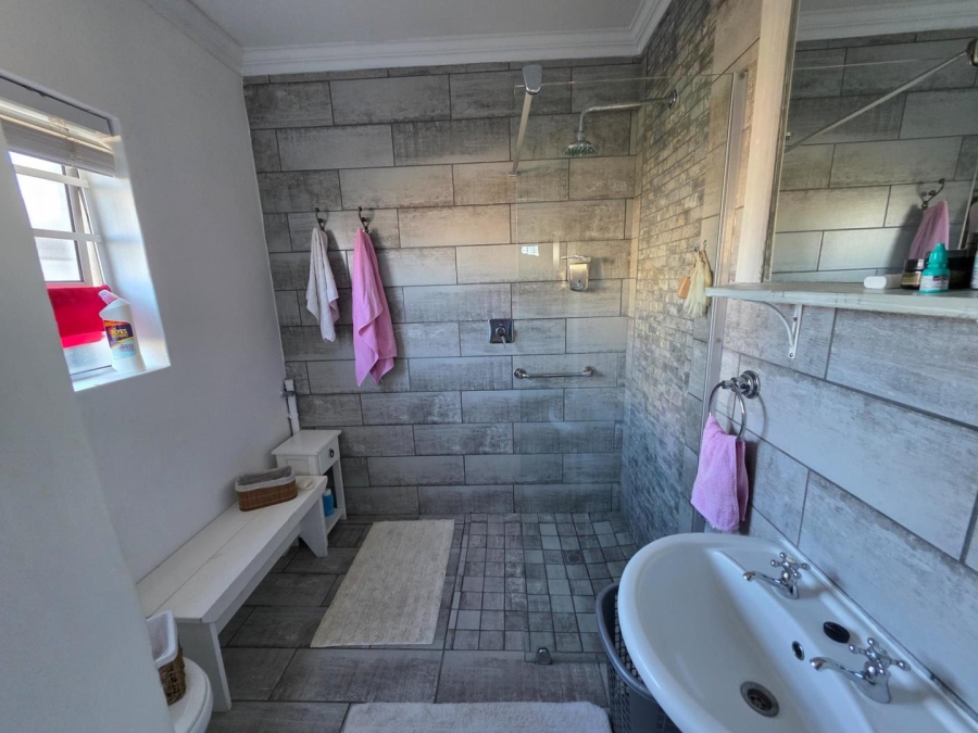 Commercial Property for Sale in Franskraal Western Cape